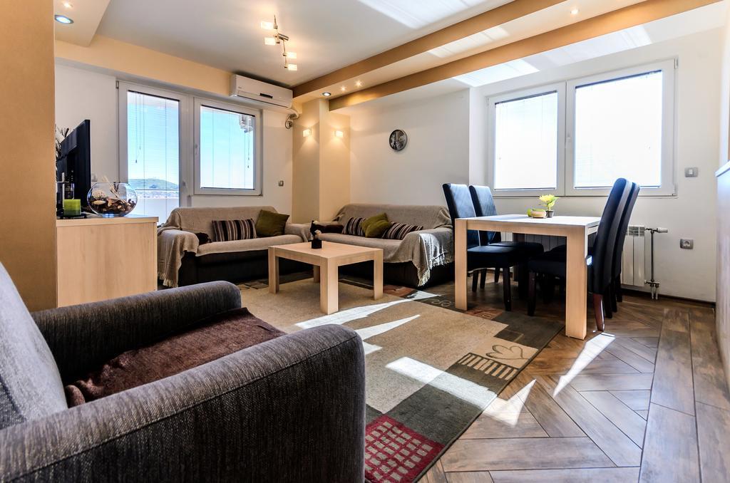 Aries Apartments Bitola Esterno foto